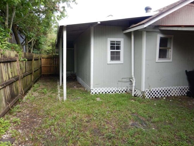 6405 Conley St in Houston, TX - Building Photo - Building Photo