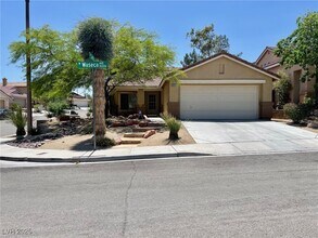 10201 Waseca Ave in Las Vegas, NV - Building Photo - Building Photo