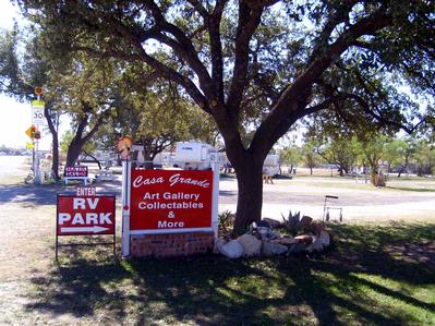 101 N Main St in Eden, TX - Foto de edificio