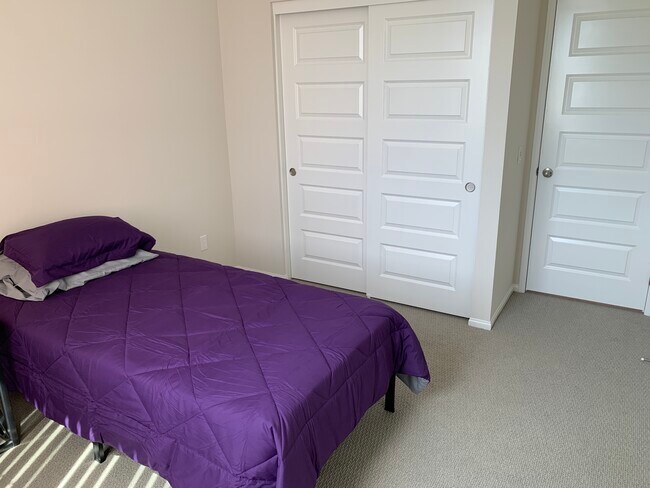 28205 Oak Perch Ct in Valley Center, CA - Foto de edificio - Building Photo