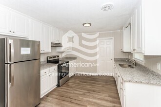 110 Colbert Blvd in Warner Robins, GA - Foto de edificio - Building Photo