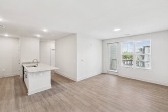 The Henry in Charlotte, NC - Building Photo - Building Photo