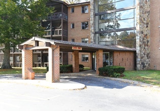 The Colony Apartments in Wilmington, DE - Building Photo - Building Photo