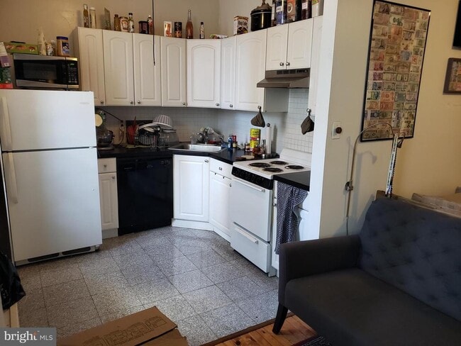 property at 2008 Chestnut St