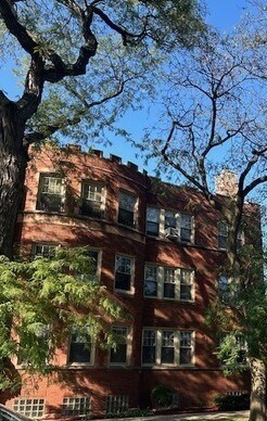 2102-2104 E 82nd St in Chicago, IL - Building Photo - Building Photo
