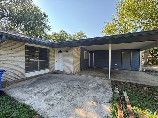 property at 813 Burges St