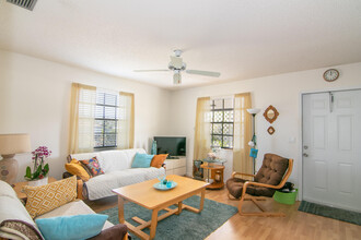 2206 NE 4th St in Boynton Beach, FL - Building Photo - Building Photo
