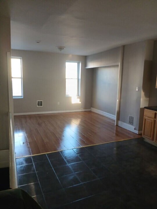 2026 E Orleans St in Philadelphia, PA - Building Photo