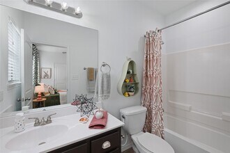 12722 Idledale Dr in San Antonio, TX - Building Photo - Building Photo