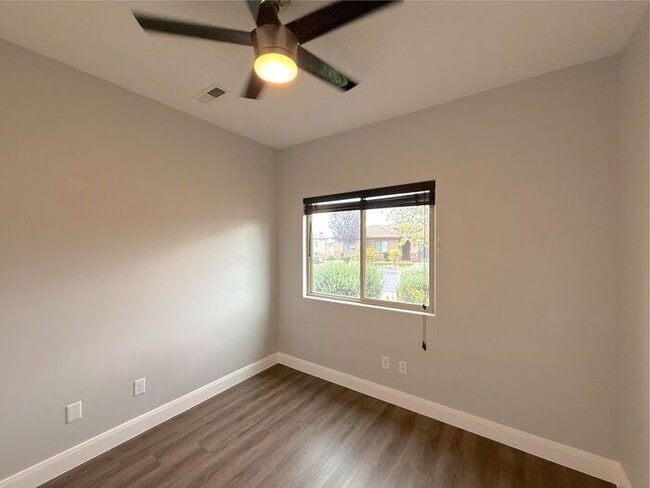 446 N Creek Ridge Dr in Washington, UT - Building Photo - Building Photo