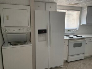 4600 Ocean Beach Blvd, Unit 101 in Cocoa Beach, FL - Building Photo - Building Photo