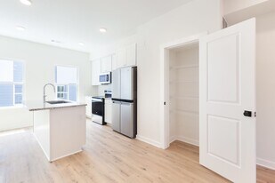 402 McDonough Blvd SE in Atlanta, GA - Building Photo