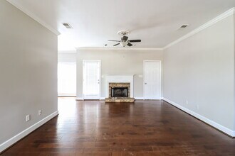 1001 Saddlecreek Pkwy in Birmingham, AL - Foto de edificio - Building Photo