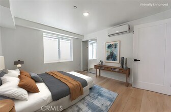 1559 S Ogden Dr in Los Angeles, CA - Building Photo - Building Photo