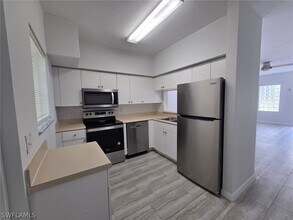 8408 Bernwood Cove Loop in Ft. Myers, FL - Building Photo - Building Photo