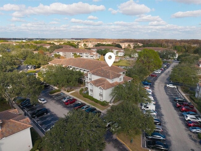 13838 Fairway Island Dr, Unit 1436 in Orlando, FL - Foto de edificio - Building Photo