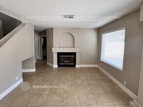 138 Cloudcrest Dr in Henderson, NV - Foto de edificio - Building Photo