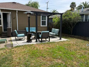 725 3rd Ave in Redwood City, CA - Building Photo - Building Photo