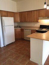 200 Paterson Plank Rd-Unit -204 in Union City, NJ - Building Photo - Building Photo
