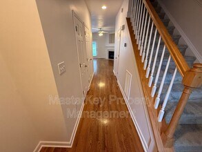 5420 Goldenglow Way in Raleigh, NC - Building Photo - Building Photo