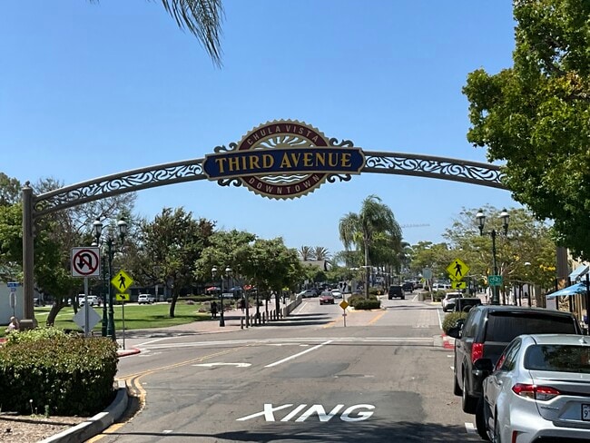 Centre Towers Apartments in Chula Vista, CA - Building Photo - Building Photo