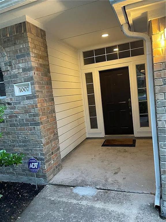 1007 Hidden View Pl in Round Rock, TX - Building Photo - Building Photo