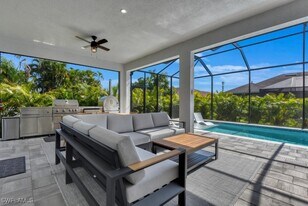 4615 SW 18th Ave in Cape Coral, FL - Building Photo