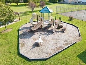 1017 Gauguin Dr in Virginia Beach, VA - Building Photo - Building Photo