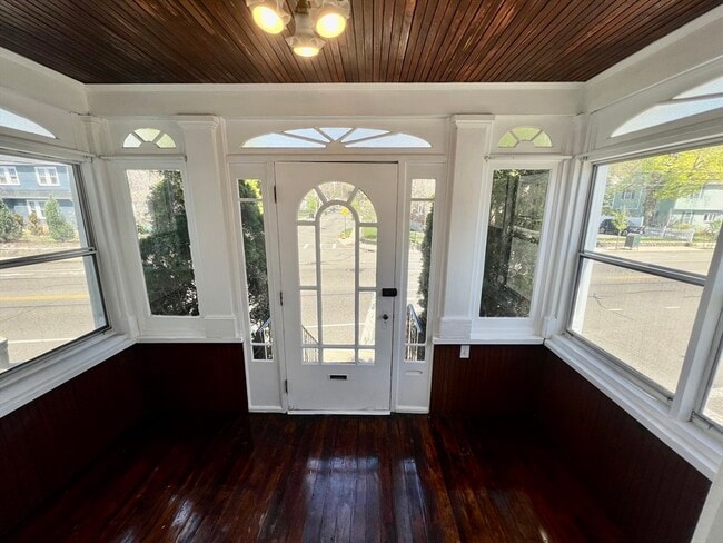 616 Adams St in Quincy, MA - Building Photo - Building Photo