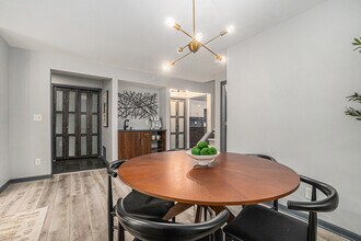 112 S 37th St, Unit Ste 1122 Apt 2 in Omaha, NE - Foto de edificio - Building Photo