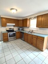 84 Cochran St in West Warwick, RI - Building Photo - Building Photo