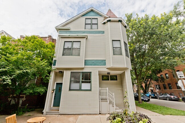 3656 N Paulina St in Chicago, IL - Building Photo - Building Photo