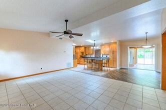 320 Pine Tree Dr in Indialantic, FL - Building Photo - Building Photo