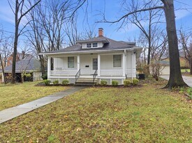 303 Westwood Ave in Columbia, MO - Building Photo