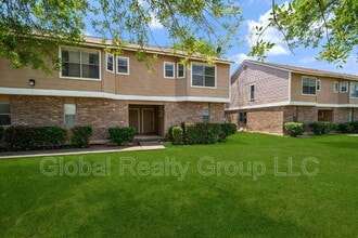 913 Schertz Pkwy in Schertz, TX - Building Photo - Building Photo