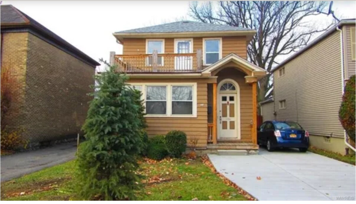 604 Colvin Ave in Buffalo, NY - Building Photo