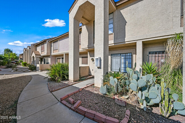 4608 W Maryland Ave in Glendale, AZ - Building Photo - Building Photo