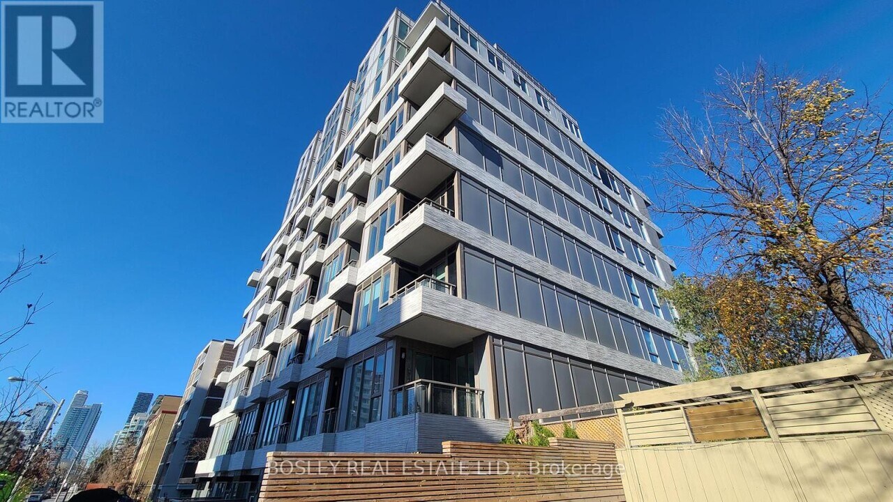 1-701 Cardiff Rd in Toronto, ON - Building Photo