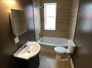 116 10th St-Unit -3 in Donora, PA - Building Photo - Building Photo