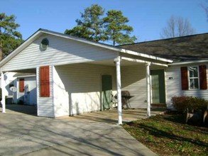 103 McCurry Ter in Hot Springs National Park, AR - Building Photo - Building Photo