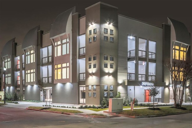 2727 Brazos St-Unit -15 in Houston, TX - Building Photo - Building Photo