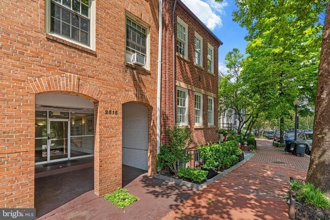 2515 P St NW in Washington, DC - Building Photo - Building Photo
