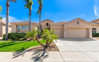 651 W Oriole Way in Chandler, AZ - Building Photo