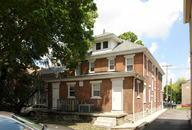 113-115 Chittenden Ave in Columbus, OH - Building Photo - Building Photo