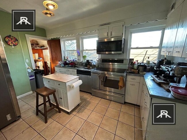 property at 237 Commonwealth Ave