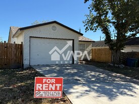 4114 Sunrise Pass in San Antonio, TX - Building Photo