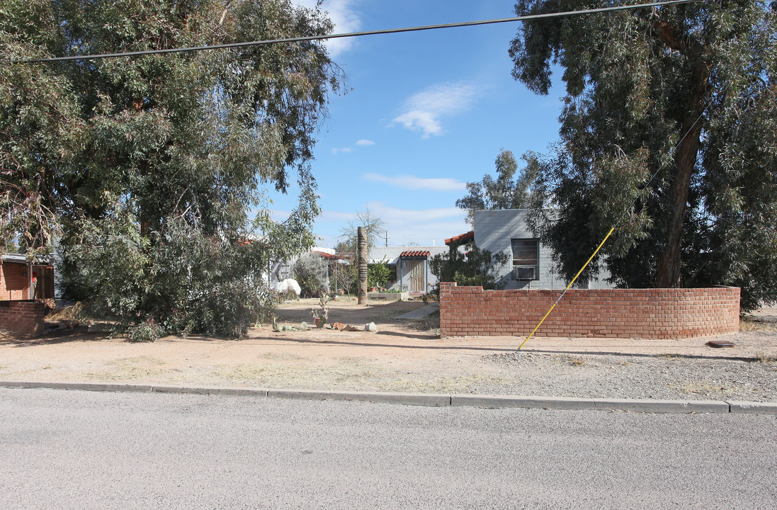 1202-1210 N Jones Blvd in Tucson, AZ - Building Photo