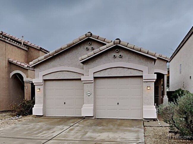 1335 W Wahalla Ln
