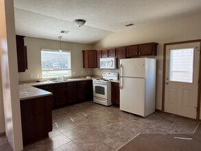 610 Grainfield St in Manhattan, KS - Building Photo - Building Photo