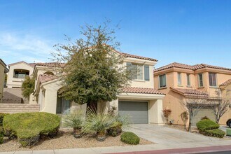 11904 Menchaca Ln in Las Vegas, NV - Building Photo - Building Photo